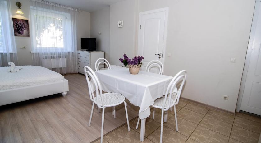 Hotel Elena Palanga Habitación foto